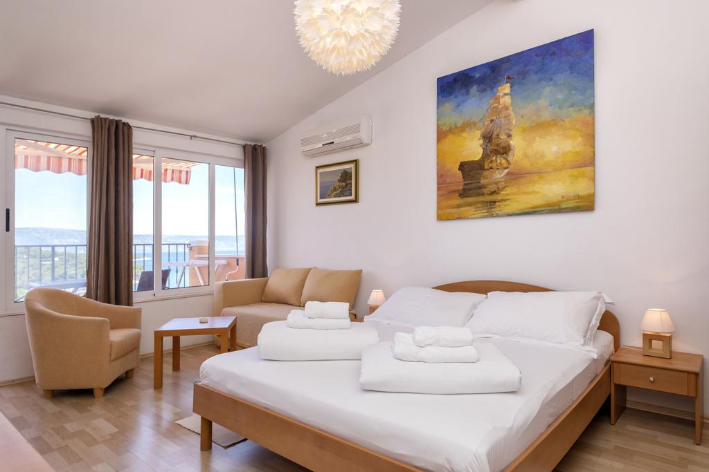 Apartment Big Blue Jelsa (Hvar)